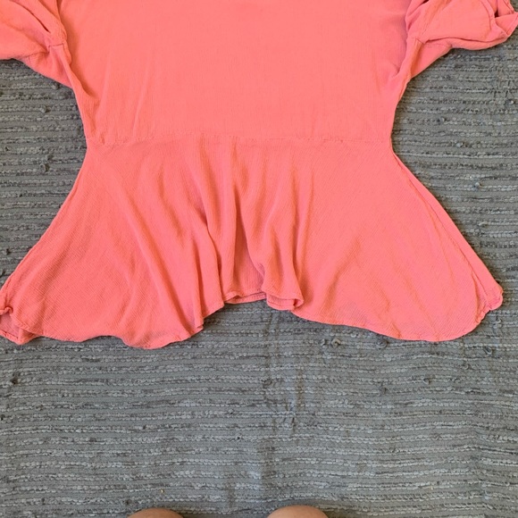CHELSEA & THEODORE Peach boho asymmetrical top - Picture 9 of 14